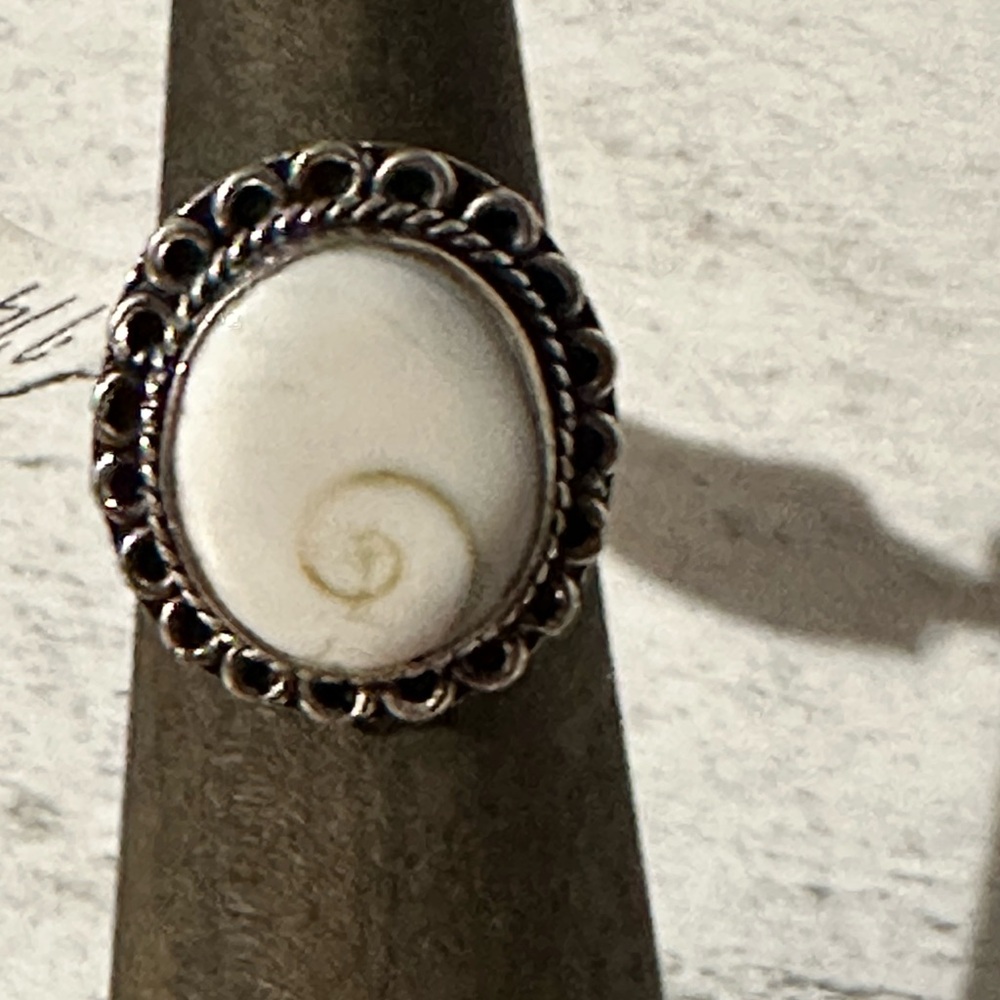 Shiva Shell Ring NWT